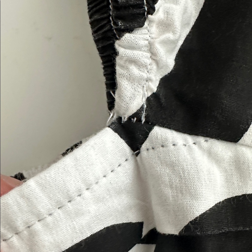 Japna Black White Puff Sleeve Maxi Dress Smocked Back Large Floral Print Pockets - Picture 11 of 11